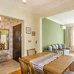 Top Central 2 Bedroom Apartment Next To Ndk